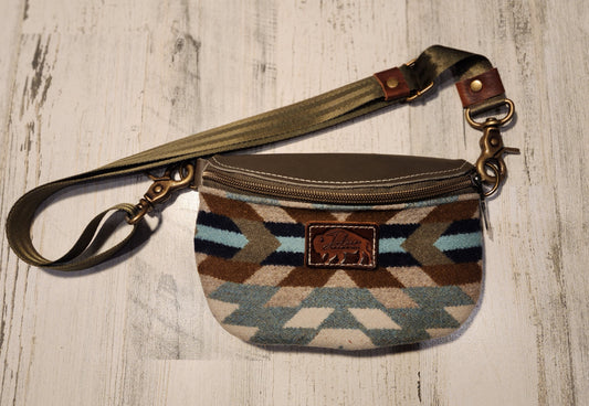 Rancho Arroyo Shale Cross body