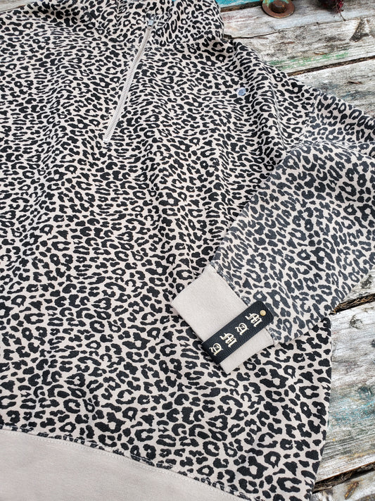 Leopard 1/4 Zip sweatshirt