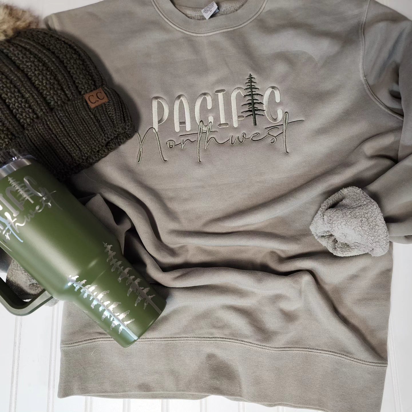 Pacific Northwest Embroidered Crewneck (pigment cement)
